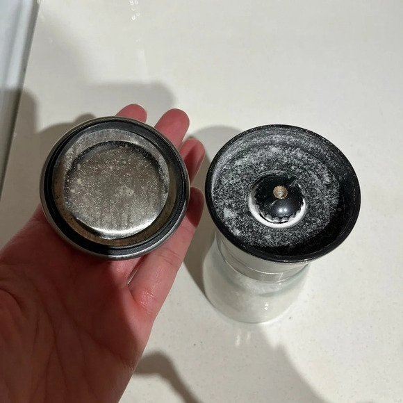 Salt & Pepper Shaker Stainless Steel - Picture 4 of 4